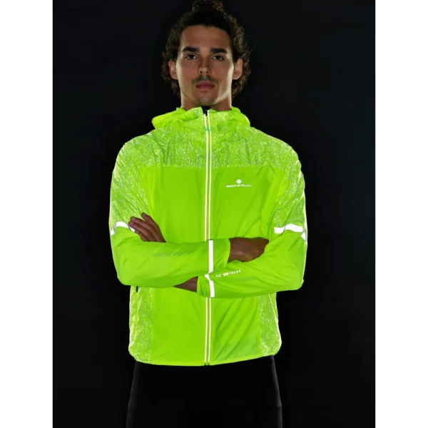  Life Night Runner Jacket - Jacket - Ronhill Jacket αντιανεμικό - afterlight jacket είναι σχεδιασμένο σούπεp αντανακλαστικές λεπτομέρεις