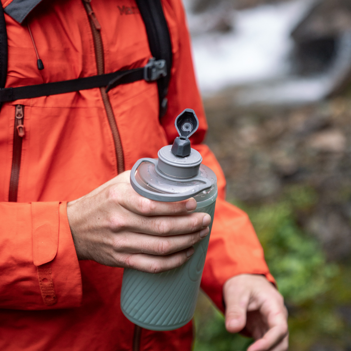 HYDRAPAK GF427R FLUX 750 ml Redwood