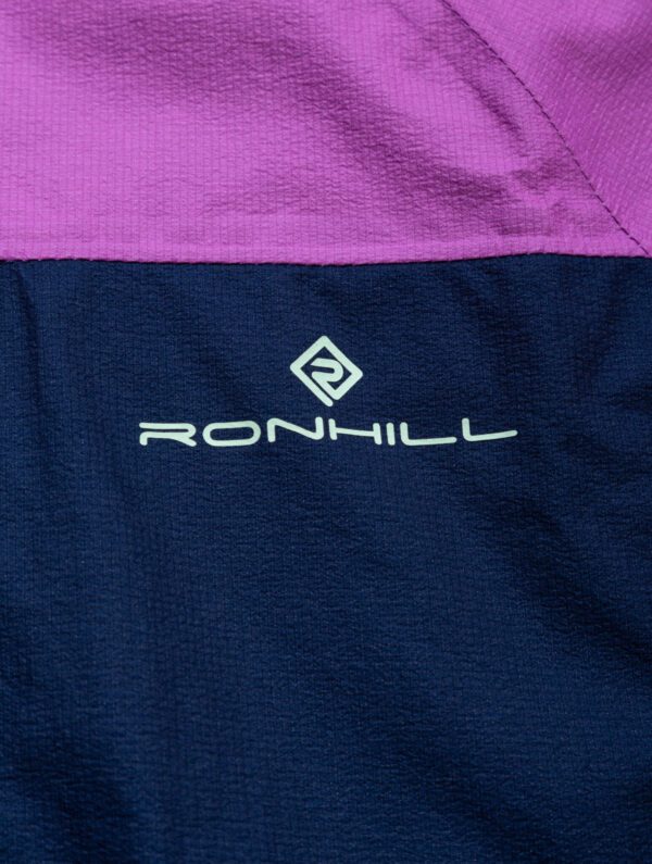 Ronhill Wmn's Tech Fortify Jacket Dark Navy/Fuschia - Image 15