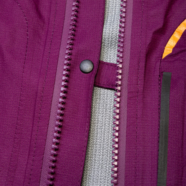 RONHILL Wmn's Tech Fortify Jacket Blackcurrant/Mango - Image 6