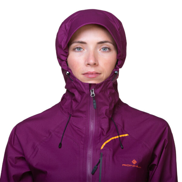 RONHILL Wmn's Tech Fortify Jacket Blackcurrant/Mango - Image 11