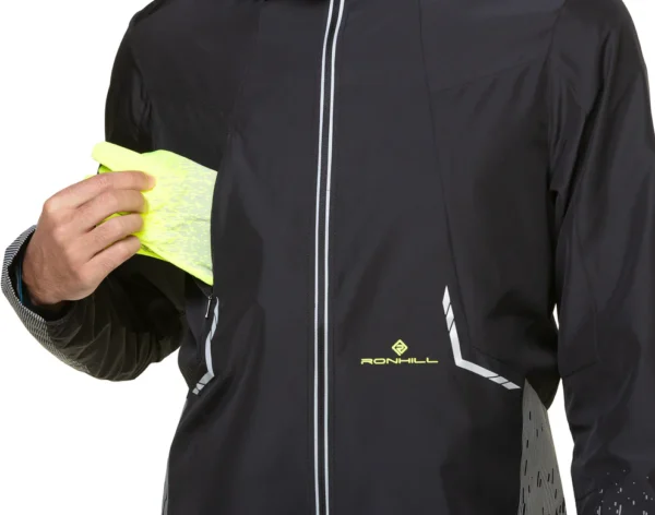 RONHILL Men's Tech Reflect Jacket Black/Reflect - Image 3