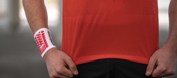Compressport SWEATBANDS 3D.DOTS BLACK/RED - Image 2