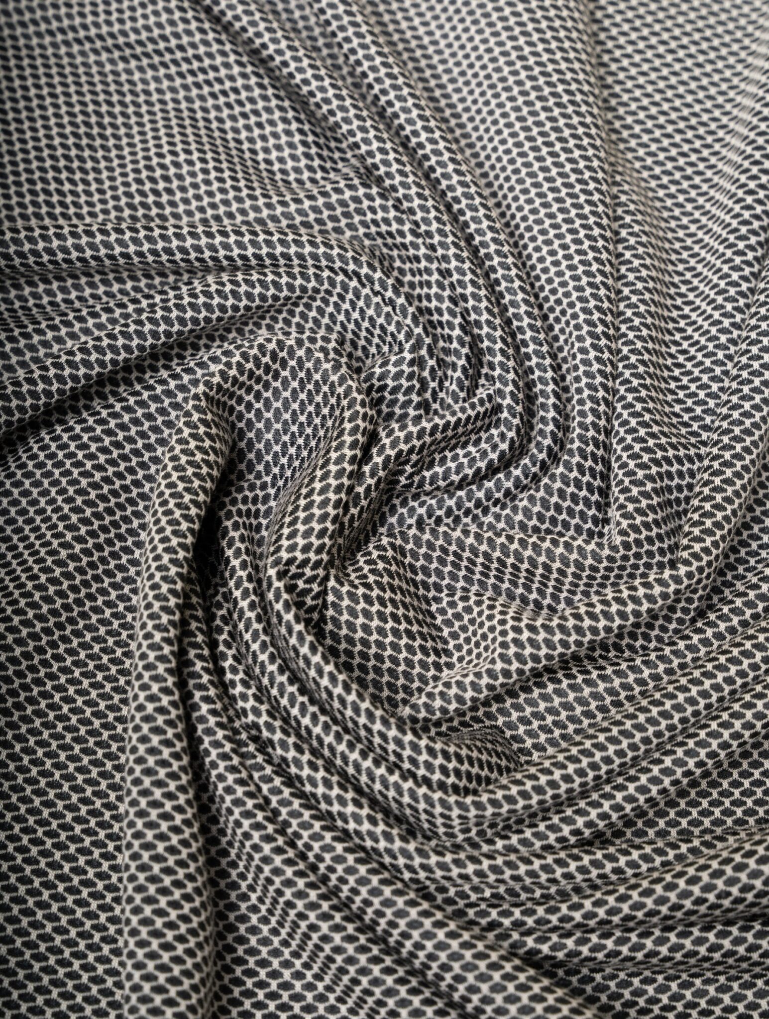 Ronhill Men's Tech Golden Hour Tee Rh-01402 Black Matrix - Image 3