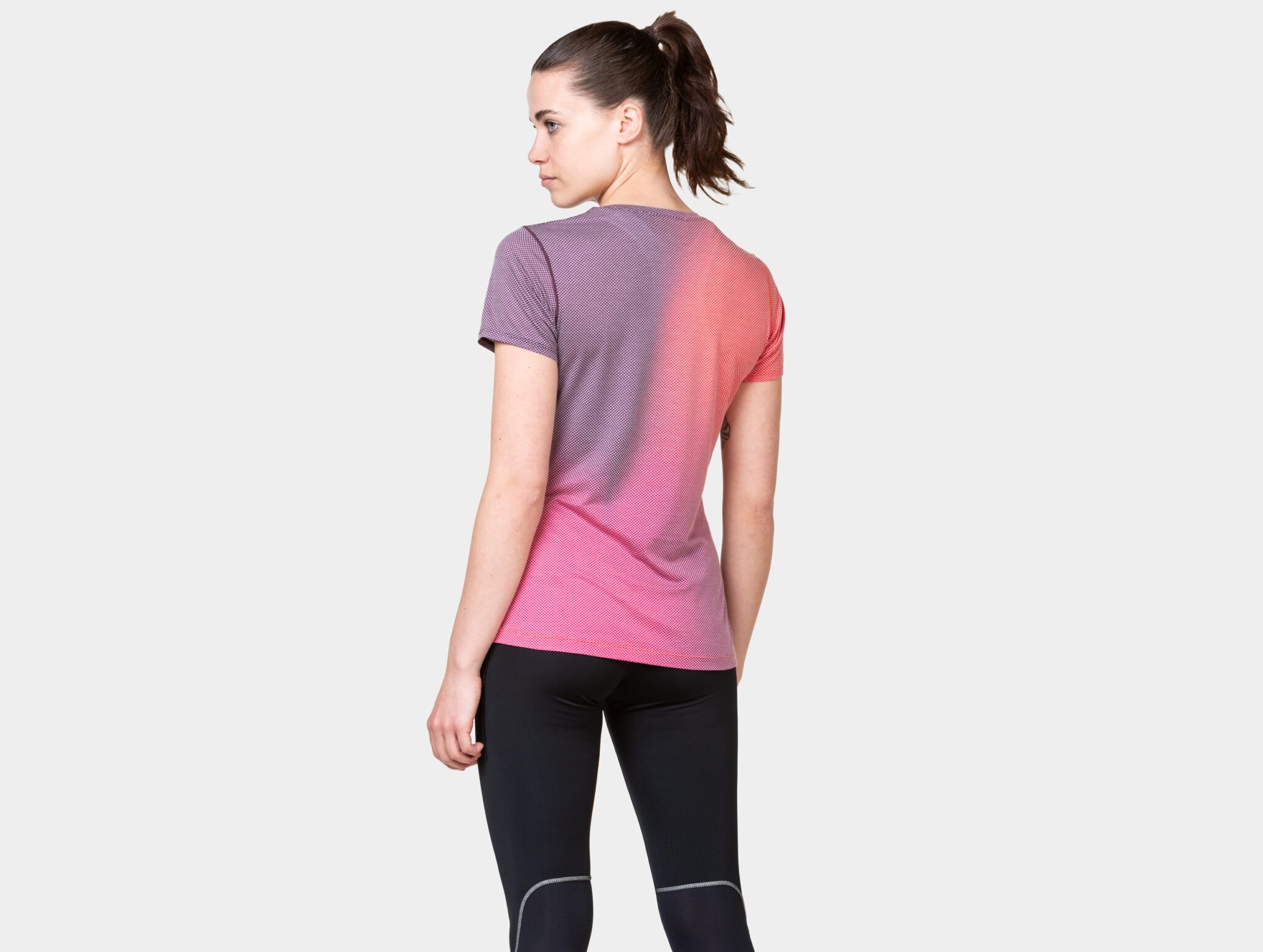 Ronhill Wmn's Tech Golden Hour Tee Rh-01398 Damson/Sunset Merge - Image 4