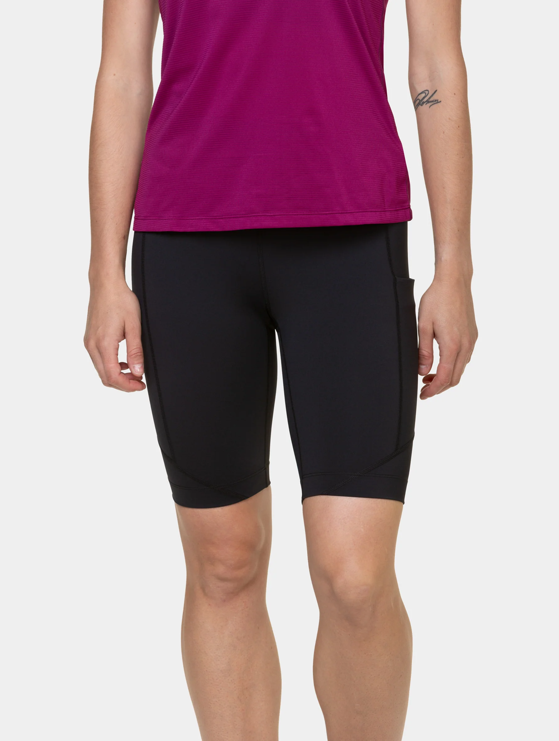 Ronhill Wmn's Tech Stretch Short R009 All Black - Image 2