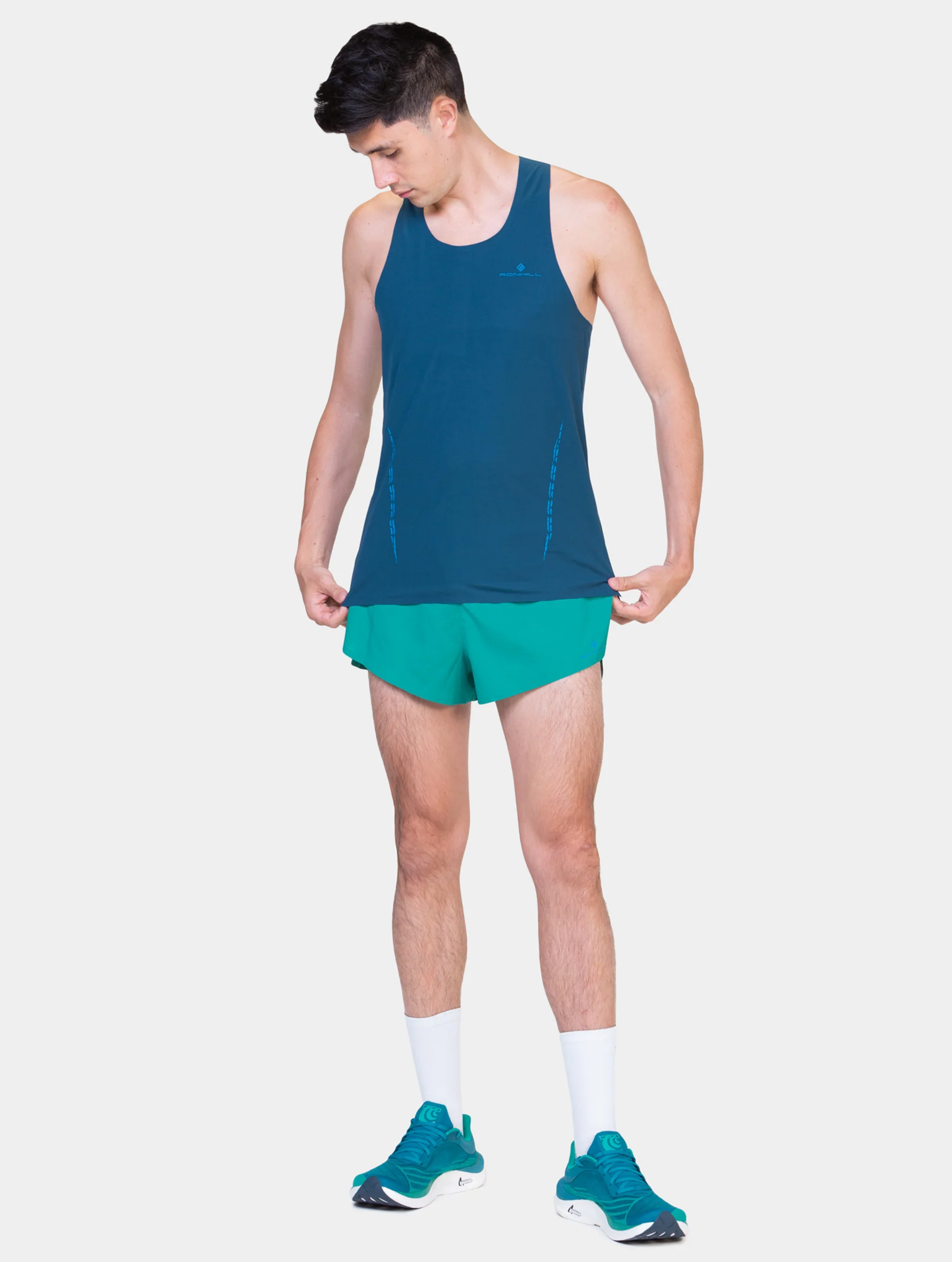 Ronhill Men's Tech Race Vest Rh-01386 Dark Navy/Deep Laguna - Image 4