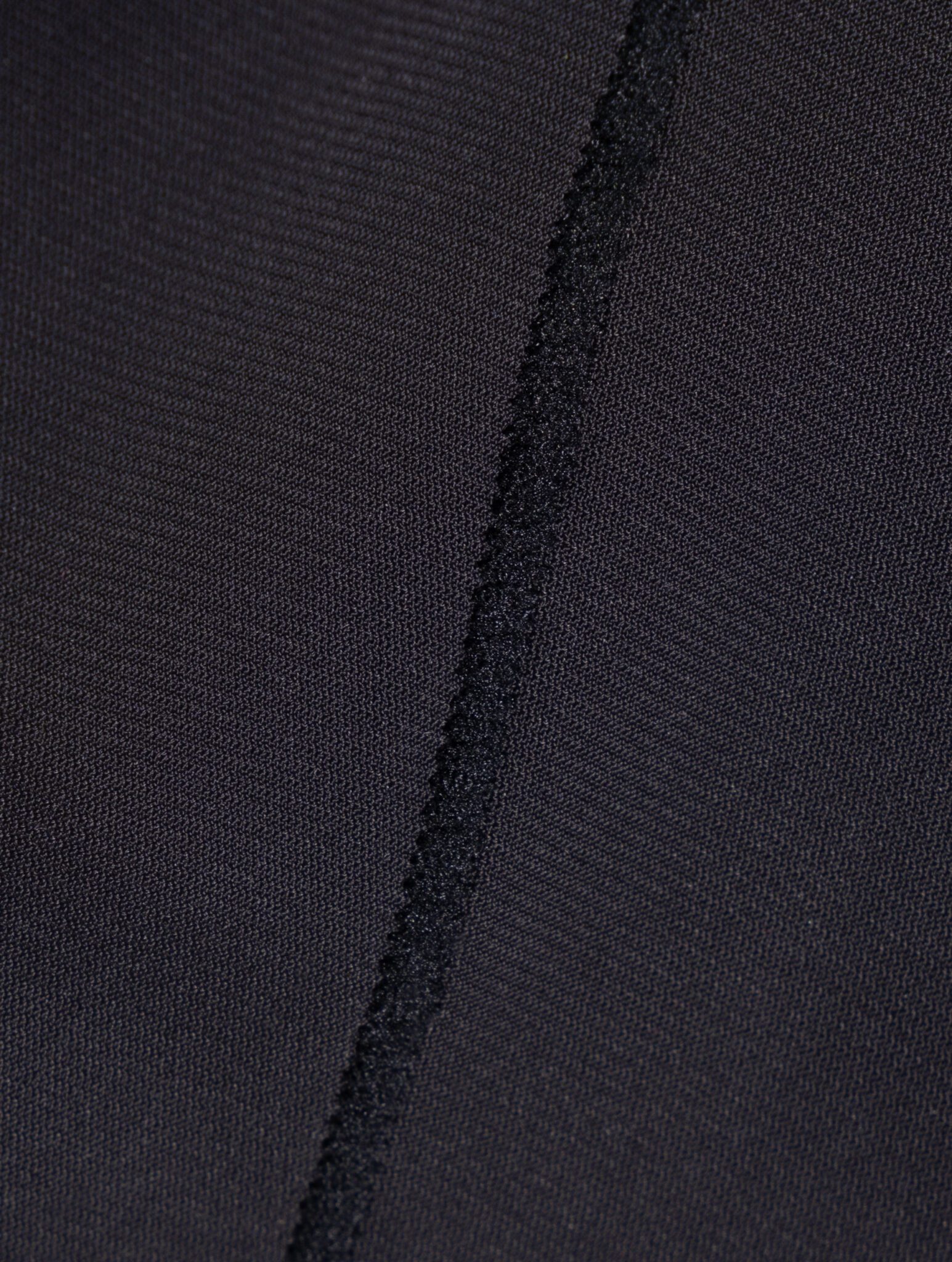 Ronhill Wmn's Tech Race Stretch Short R009 All Black - Image 4