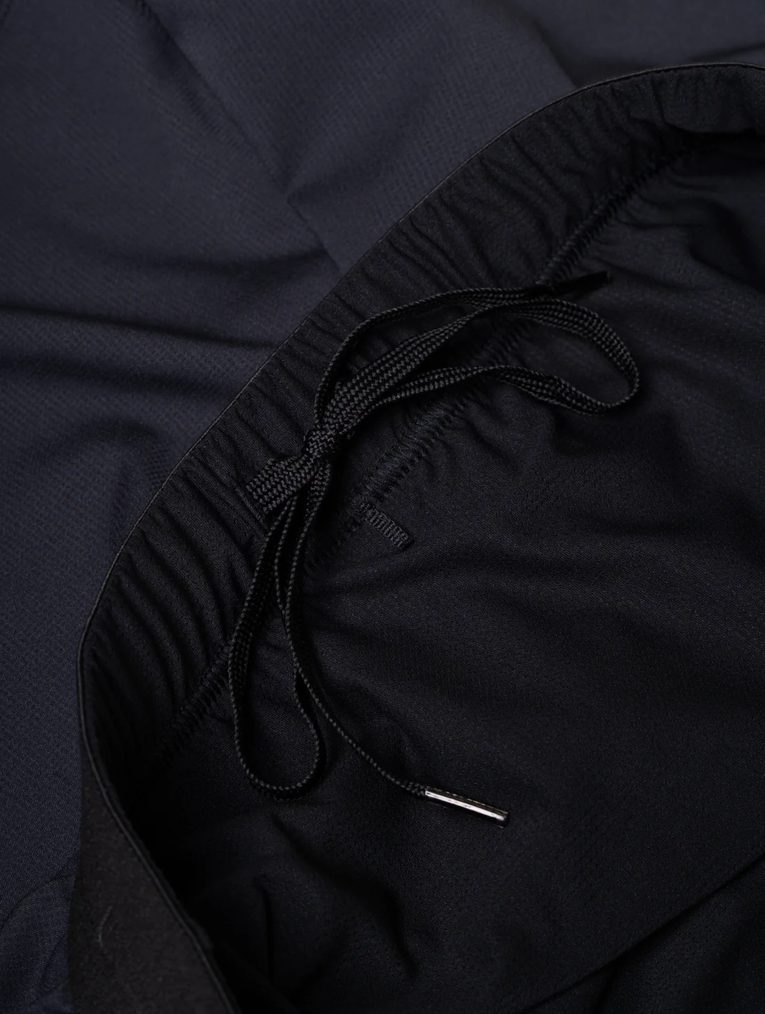 Ronhill Men's Tech All-Terrain 5" Short R009 All Black - Image 13