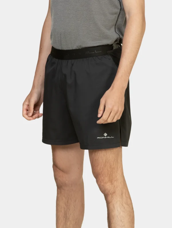 Ronhill Men's Tech All-Terrain 5" Short R009 All Black - Image 3