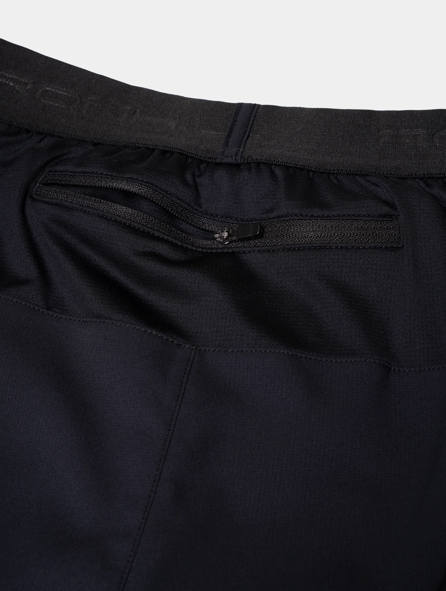 Ronhill Ανδρικό Σορτσάκι Tech 7" Twin Short R009 All Black - Image 4