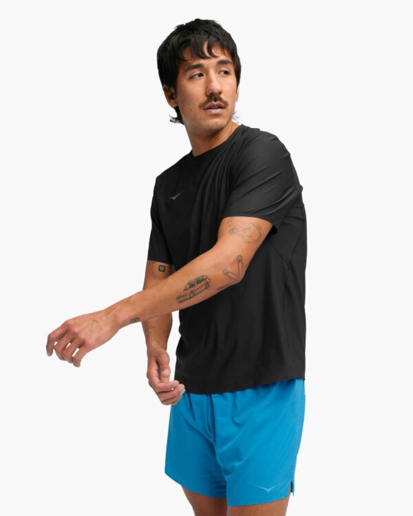HOKA Ανδρικό Μπλουζάκι Airolite Short Sleeve 2.0 BKGD-BLACK / GOLD - Image 3