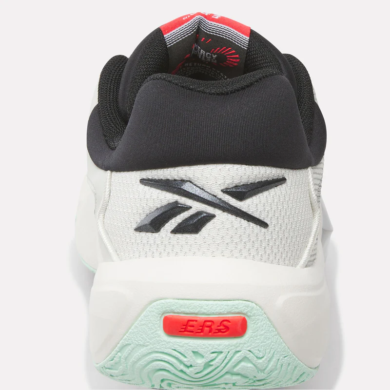 Reebok ENGINE A 26 SE Unisex Παπούτσια Basketball CHALK/BLACK/ENE - Image 3